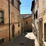 Casa Rosy Nel Borgo Di Holiday home