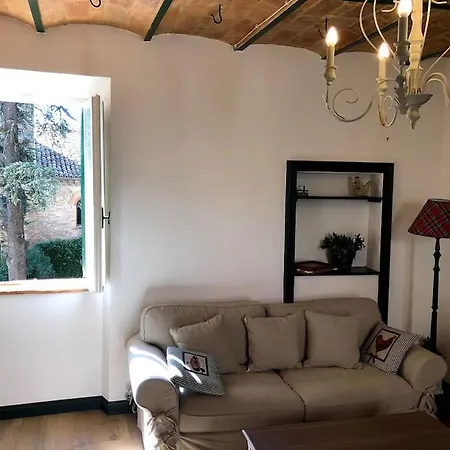 Casa Rosy Nel Borgo Di Tatil Evi